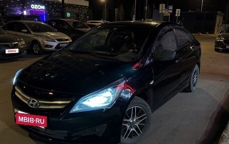 Hyundai Solaris II рестайлинг, 2016 год, 700 000 рублей, 2 фотография