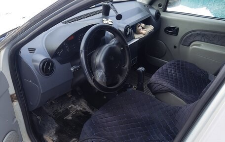 Renault Logan I, 2005 год, 140 000 рублей, 5 фотография