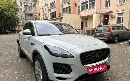 Jaguar E-Pace, 2018 год, 2 400 000 рублей, 3 фотография