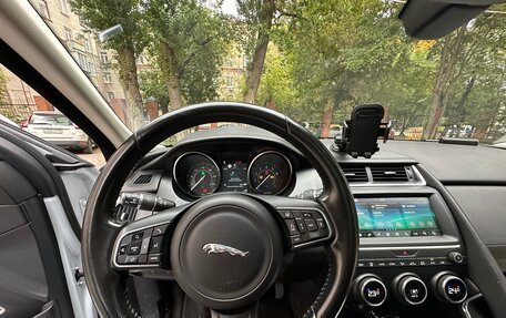 Jaguar E-Pace, 2018 год, 2 400 000 рублей, 11 фотография