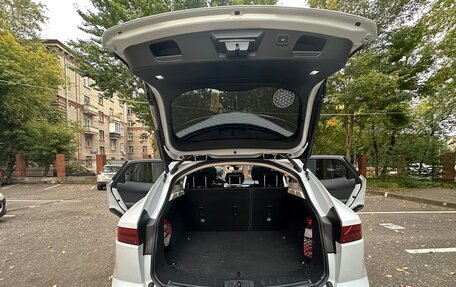Jaguar E-Pace, 2018 год, 2 400 000 рублей, 15 фотография