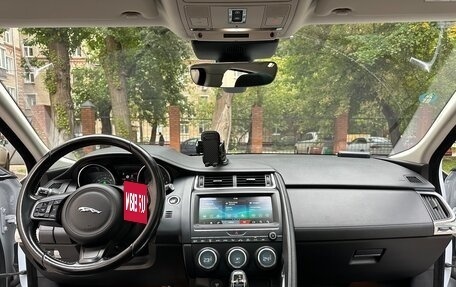 Jaguar E-Pace, 2018 год, 2 400 000 рублей, 10 фотография