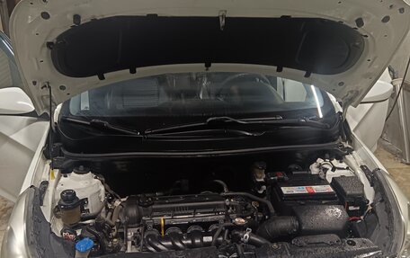 Hyundai Solaris II рестайлинг, 2016 год, 780 000 рублей, 4 фотография