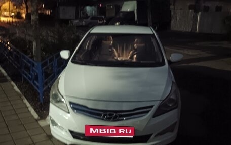 Hyundai Solaris II рестайлинг, 2016 год, 780 000 рублей, 2 фотография