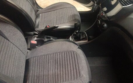 Hyundai Solaris II рестайлинг, 2016 год, 780 000 рублей, 14 фотография