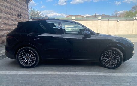 Porsche Cayenne III, 2020 год, 9 200 000 рублей, 3 фотография