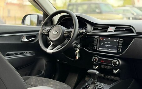 KIA Rio IV, 2018 год, 1 590 000 рублей, 15 фотография