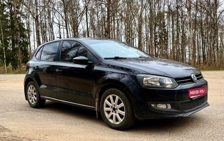 Volkswagen Polo VI (EU Market), 2011 год, 700 000 рублей, 1 фотография