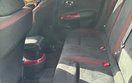 Nissan Juke II, 2013 год, 900 000 рублей, 11 фотография