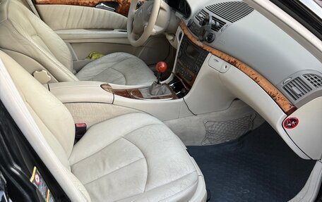 Mercedes-Benz E-Класс, 2003 год, 700 000 рублей, 8 фотография