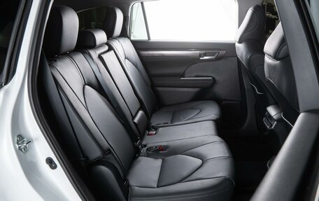 Toyota Highlander, 2025 год, 5 940 000 рублей, 7 фотография