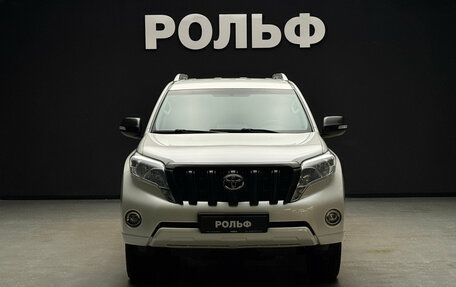 Toyota Land Cruiser Prado 150 рестайлинг 2, 2016 год, 4 000 000 рублей, 2 фотография