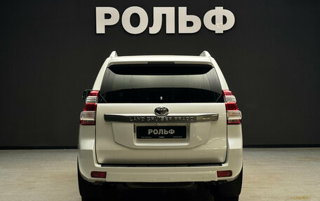 Toyota Land Cruiser Prado 150 рестайлинг 2, 2016 год, 4 000 000 рублей, 4 фотография