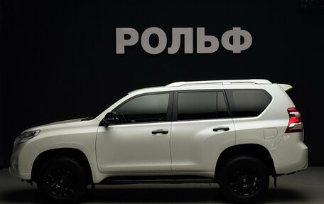 Toyota Land Cruiser Prado 150 рестайлинг 2, 2016 год, 4 000 000 рублей, 6 фотография