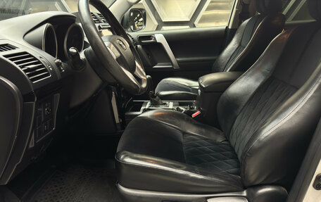 Toyota Land Cruiser Prado 150 рестайлинг 2, 2016 год, 4 000 000 рублей, 14 фотография