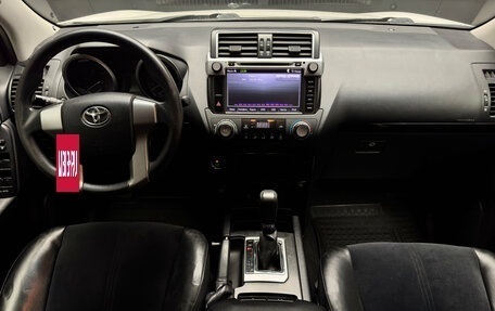 Toyota Land Cruiser Prado 150 рестайлинг 2, 2016 год, 4 000 000 рублей, 10 фотография