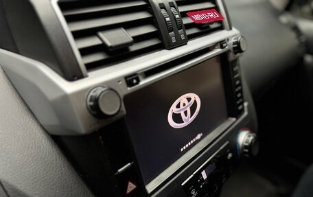 Toyota Land Cruiser Prado 150 рестайлинг 2, 2016 год, 4 000 000 рублей, 20 фотография