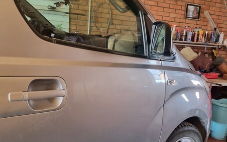 Hyundai Grand Starex Grand Starex I рестайлинг 2, 2013 год, 1 450 000 рублей, 14 фотография