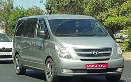 Hyundai Grand Starex Grand Starex I рестайлинг 2, 2013 год, 1 450 000 рублей, 13 фотография