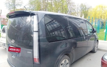 Hyundai Staria, 2022 год, 4 500 000 рублей, 4 фотография