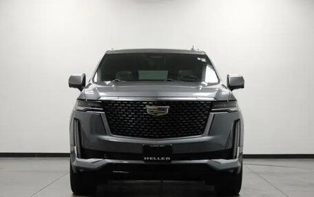 Cadillac Escalade V, 2022 год, 10 499 999 рублей, 2 фотография