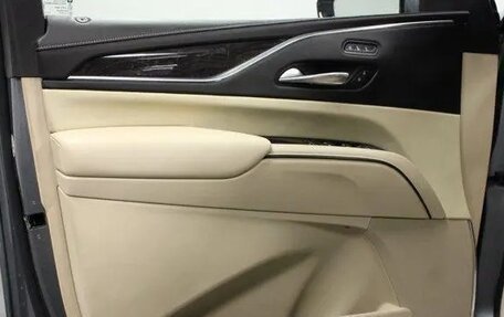 Cadillac Escalade V, 2022 год, 10 499 999 рублей, 10 фотография