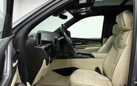 Cadillac Escalade V, 2022 год, 10 499 999 рублей, 11 фотография