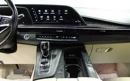 Cadillac Escalade V, 2022 год, 10 499 999 рублей, 19 фотография