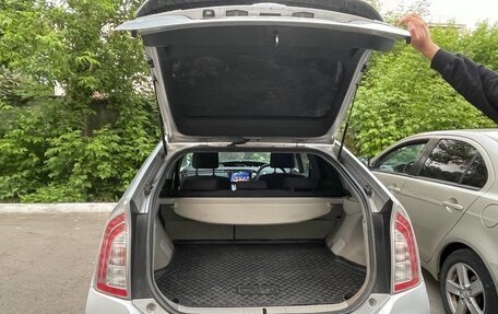 Toyota Prius, 2013 год, 1 000 000 рублей, 8 фотография