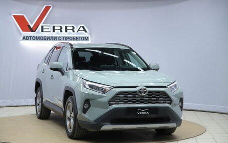 Toyota RAV4, 2020 год, 3 650 000 рублей, 3 фотография