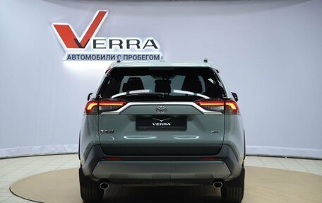 Toyota RAV4, 2020 год, 3 650 000 рублей, 6 фотография