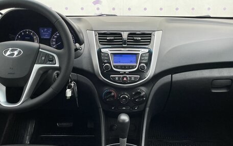 Hyundai Solaris II рестайлинг, 2013 год, 850 000 рублей, 16 фотография