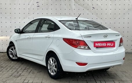 Hyundai Solaris II рестайлинг, 2013 год, 850 000 рублей, 5 фотография