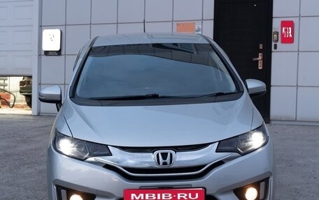 Honda Fit III, 2013 год, 900 000 рублей, 1 фотография