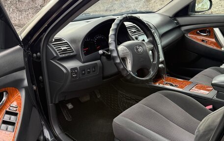 Toyota Camry, 2010 год, 1 400 000 рублей, 8 фотография