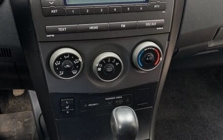 Toyota Corolla, 2011 год, 980 000 рублей, 12 фотография