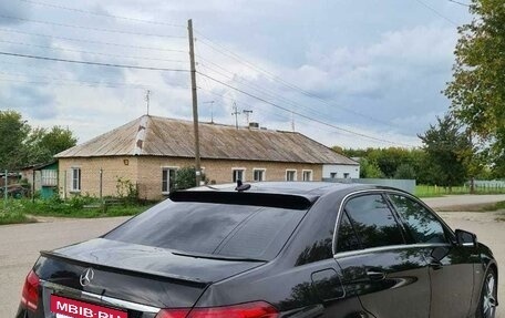 Mercedes-Benz E-Класс, 2015 год, 2 500 000 рублей, 8 фотография