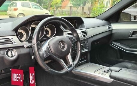 Mercedes-Benz E-Класс, 2015 год, 2 500 000 рублей, 3 фотография