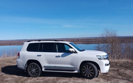 Toyota Land Cruiser 200, 2020 год, 10 790 000 рублей, 3 фотография