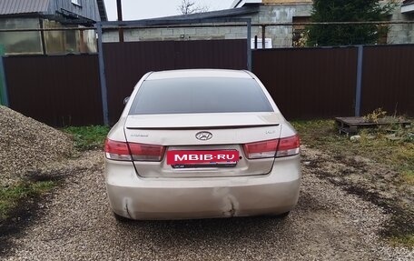 Hyundai Sonata VI, 2007 год, 235 000 рублей, 2 фотография
