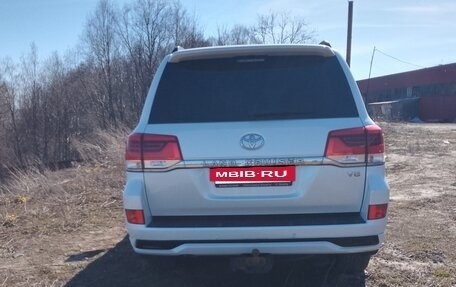 Toyota Land Cruiser 200, 2020 год, 10 790 000 рублей, 5 фотография