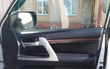 Toyota Land Cruiser 200, 2020 год, 10 790 000 рублей, 22 фотография