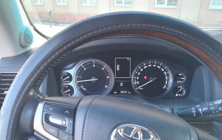 Toyota Land Cruiser 200, 2020 год, 10 790 000 рублей, 30 фотография