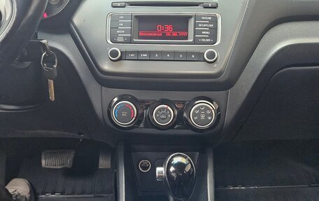 KIA Rio III рестайлинг, 2015 год, 979 000 рублей, 3 фотография