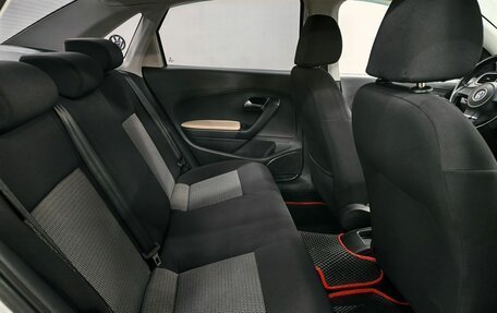 Volkswagen Polo VI (EU Market), 2011 год, 693 000 рублей, 12 фотография