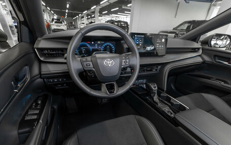 Toyota Camry, 2025 год, 4 250 000 рублей, 7 фотография