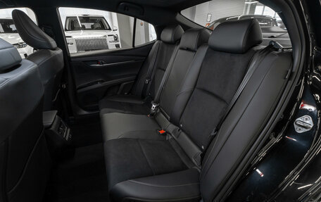 Toyota Camry, 2025 год, 4 250 000 рублей, 14 фотография