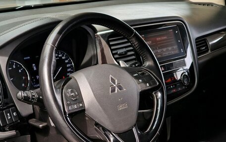 Mitsubishi Outlander III рестайлинг 3, 2019 год, 2 920 000 рублей, 18 фотография