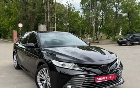 Toyota Camry, 2020 год, 2 650 000 рублей, 1 фотография