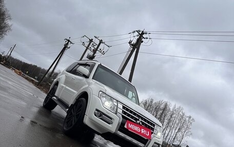 Mitsubishi Pajero IV, 2015 год, 2 790 000 рублей, 1 фотография